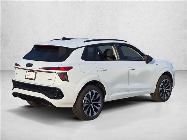 New 2026 Audi Q3 quattro 2.0T AWD/4WD image 2