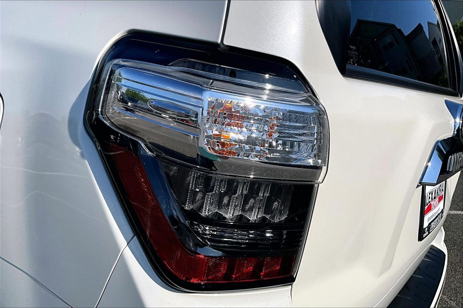 Used 2023 Toyota 4Runner Limited AWD/4WD image 29