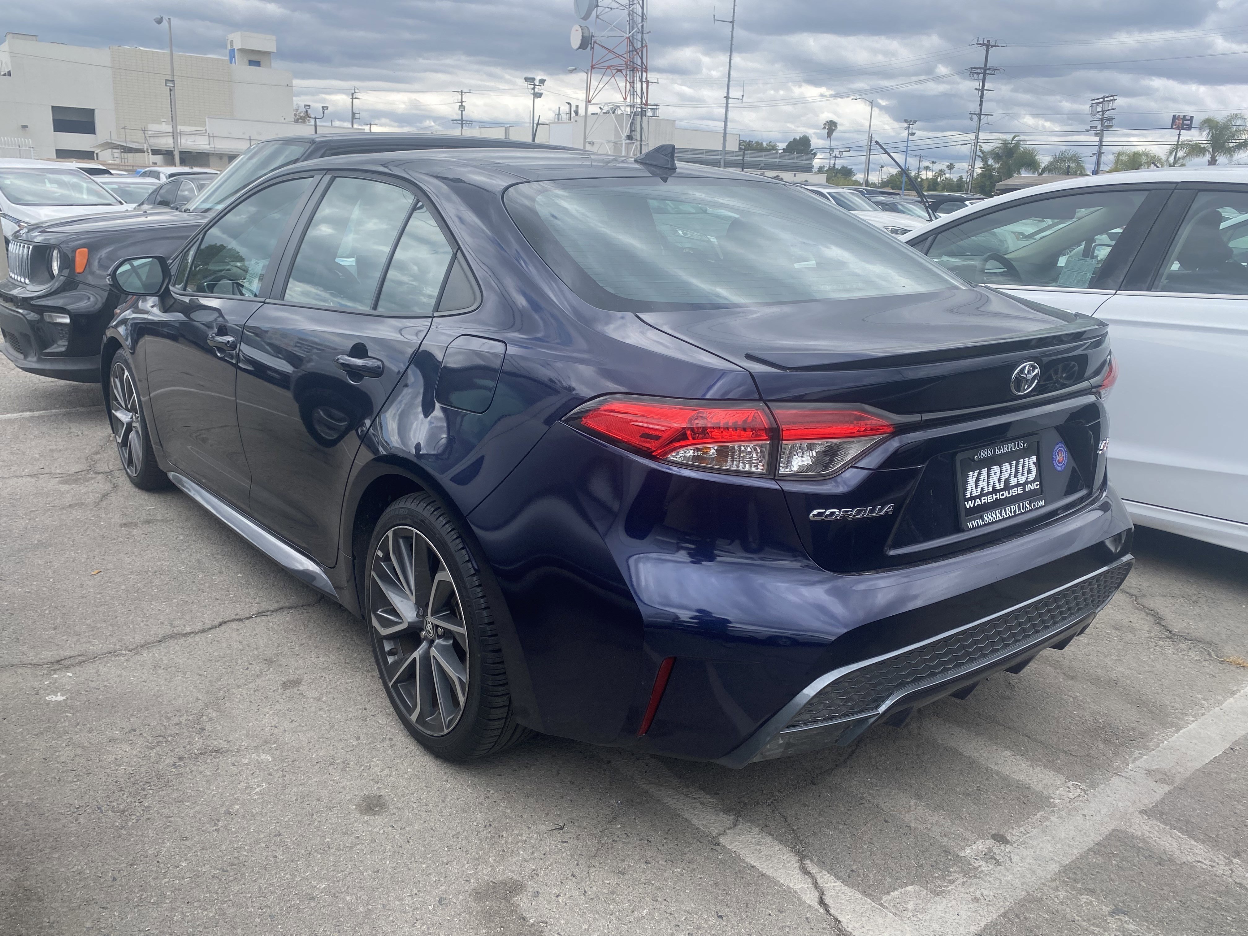 Used 2020 Toyota Corolla SE w/ Carpet Mat Package (TMS) FWD image 9