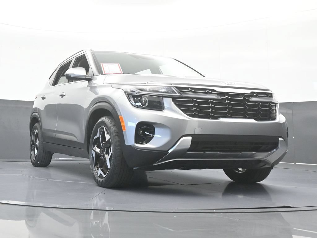 Used 2024 Kia Seltos EX FWD image 62