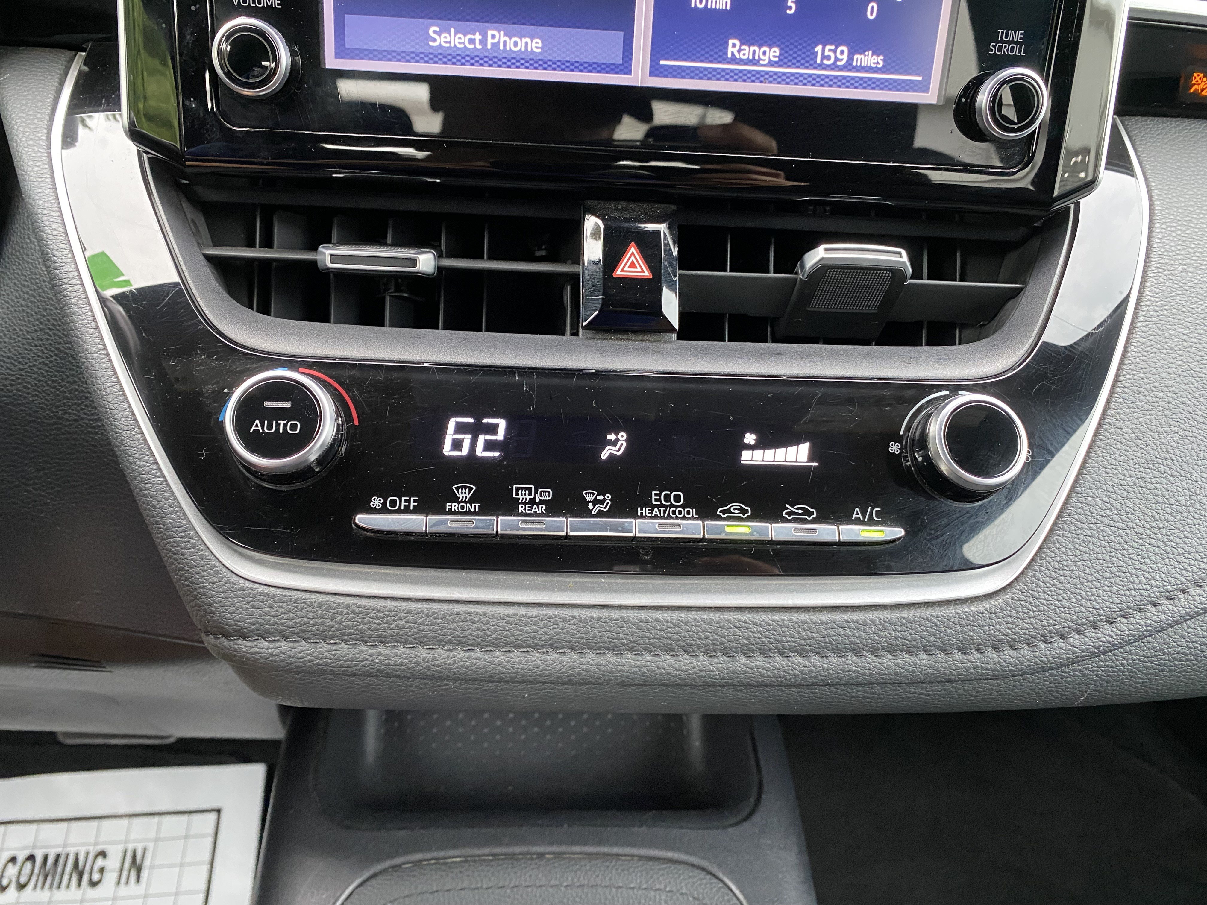 Used 2020 Toyota Corolla SE FWD image 26