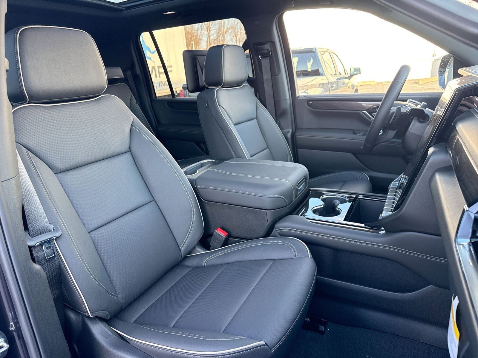 New 2026 GMC Yukon XL Elevation w/ Elevation Premium Package image 21