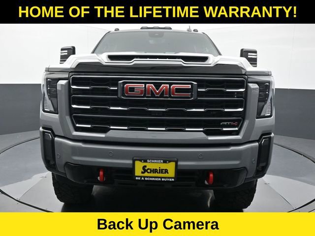 Used 2024 GMC Sierra 2500 AT4 w/ Technology Package AWD/4WD image 9