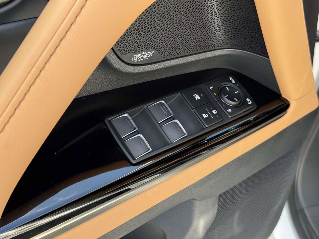 Used 2024 Lexus LX 600 4WD w/ Luxury Package image 24