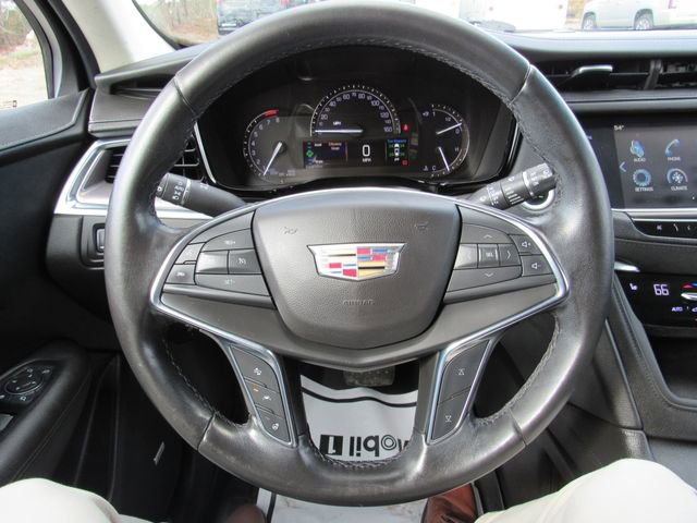 Used 2019 Cadillac XT5 Luxury image 16