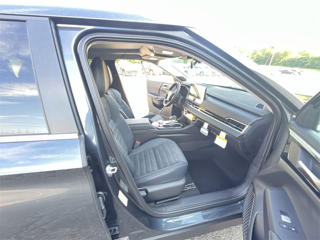 New 2025 Mitsubishi Outlander SE image 25