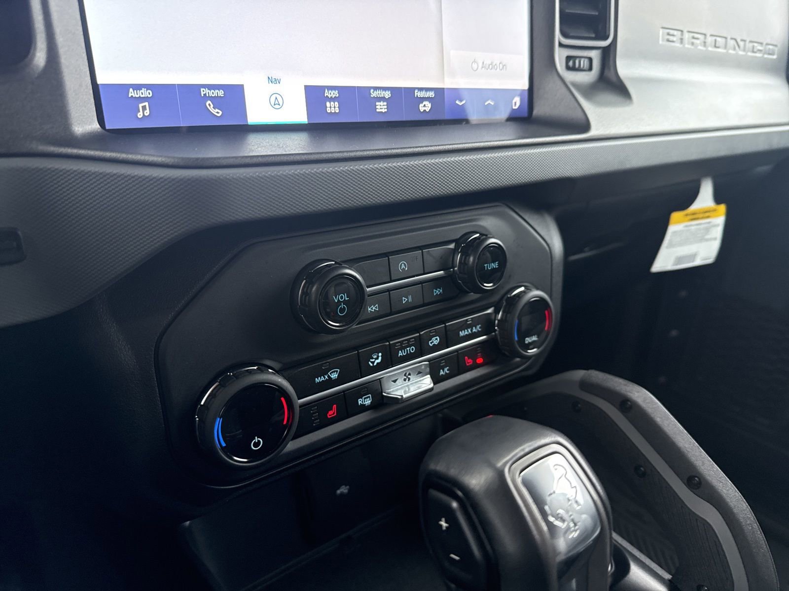 Used 2024 Ford Bronco Big Bend image 23