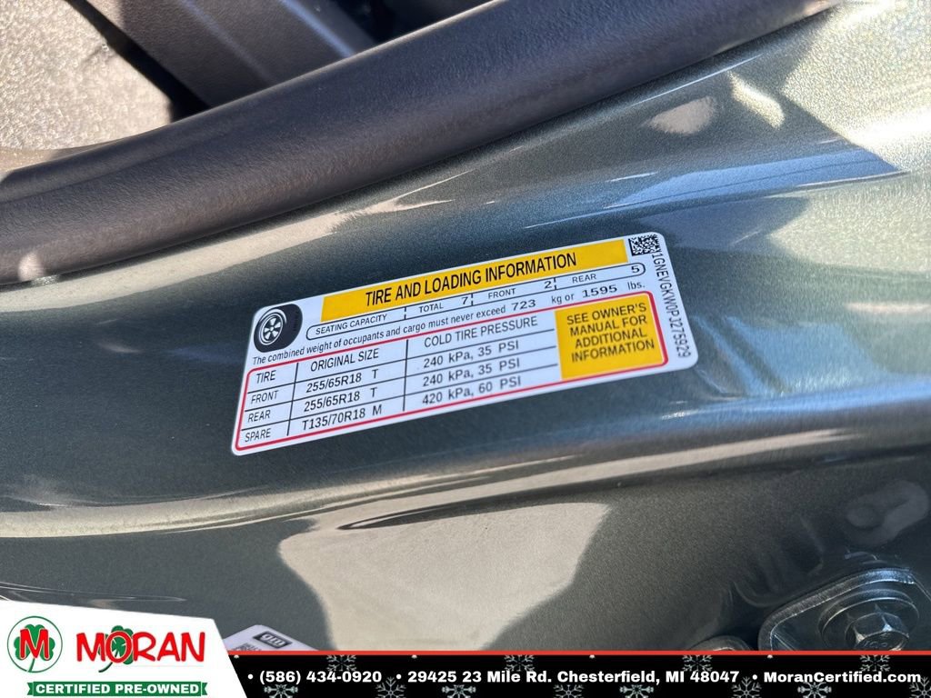 Used 2023 Chevrolet Traverse LT image 33