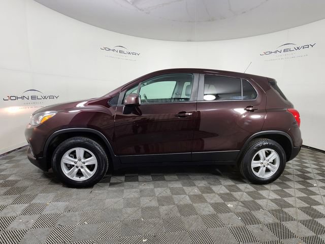Used 2020 Chevrolet Trax LS w/ Tint and Cruise Package AWD/4WD image 4