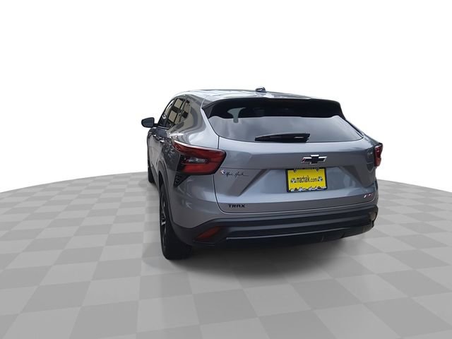 Used 2024 Chevrolet Trax RS FWD image 7
