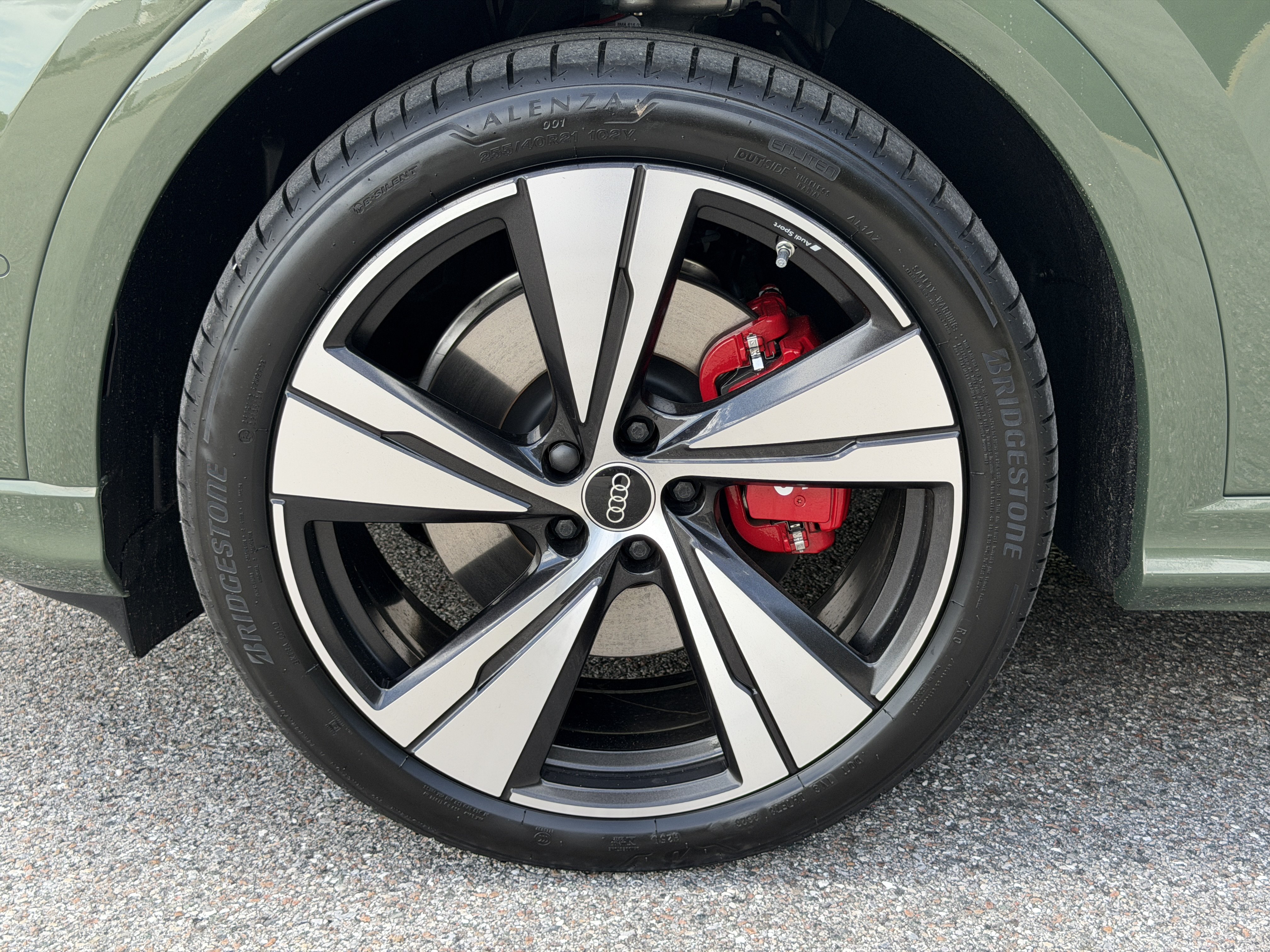 New 2026 Audi SQ5 Prestige AWD/4WD image 33