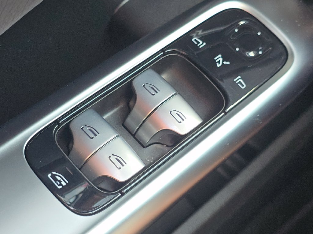 Certified 2026 Mercedes-Benz C 300 4MATIC Sedan image 28