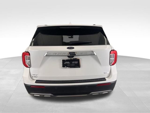 Used 2020 Ford Explorer XLT w/ Equipment Group 202A image 7