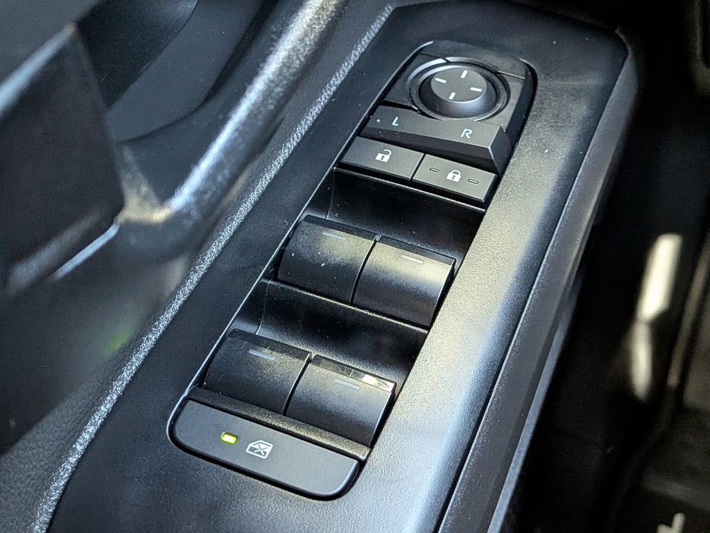 Used 2025 Toyota Tacoma SR5 image 24