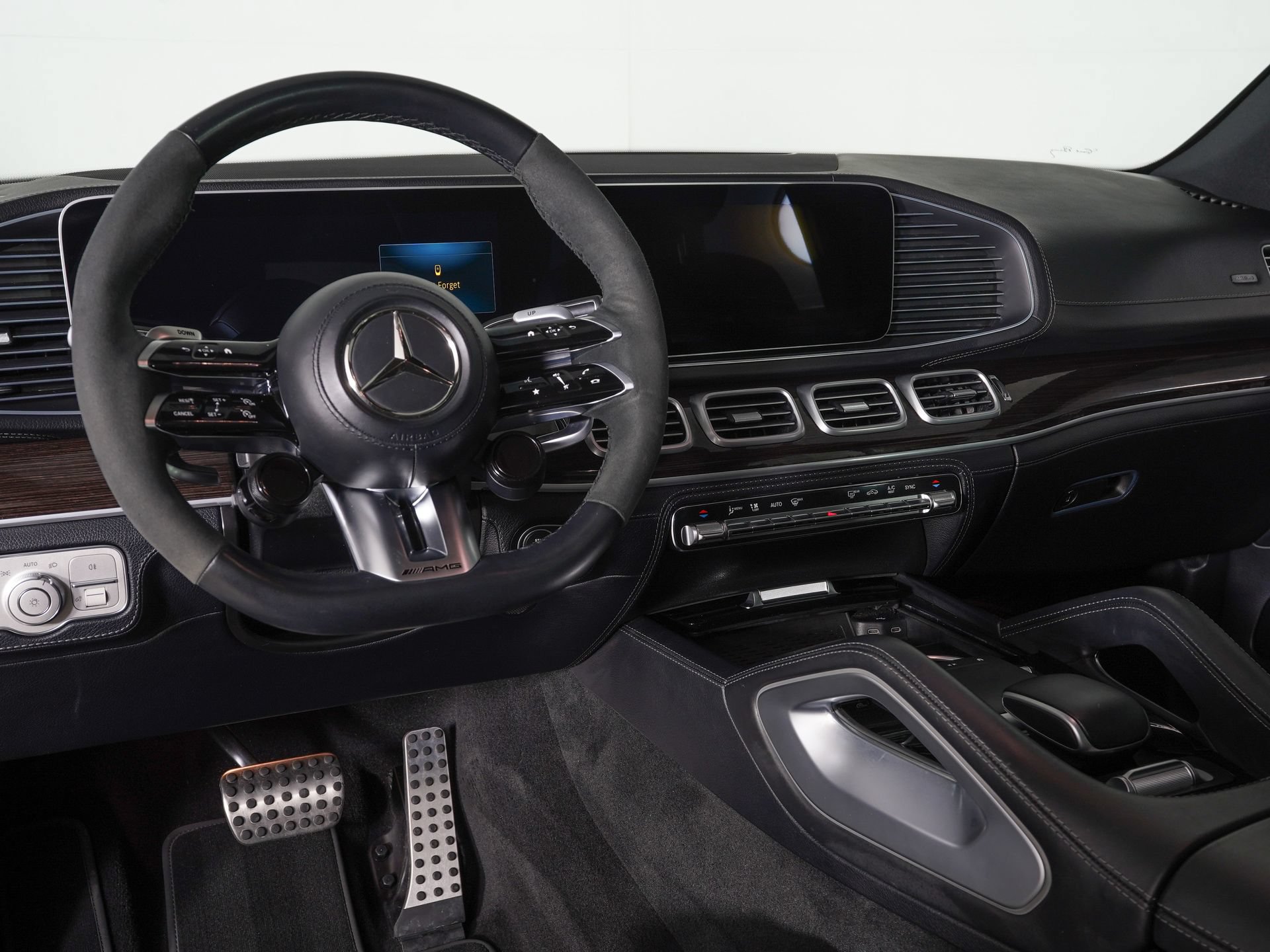 Used 2024 Mercedes-Benz GLE 53 AMG 4MATIC image 17
