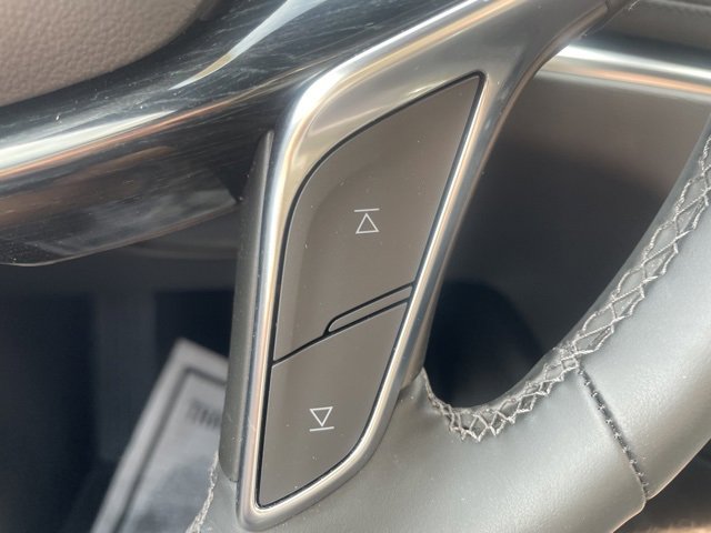 Used 2025 Cadillac XT5 Premium Luxury w/ Technology Package image 23