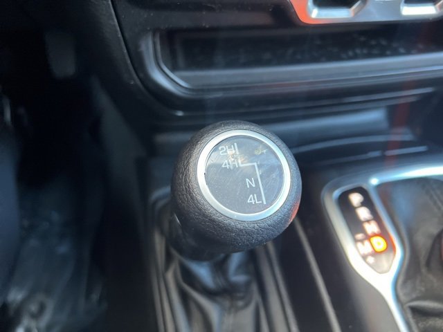 Used 2023 Jeep Wrangler Unlimited Sport image 31