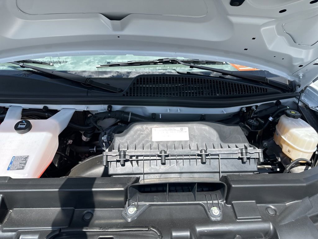 New 2025 Chevrolet Express 2500 w/ Communications Package image 32