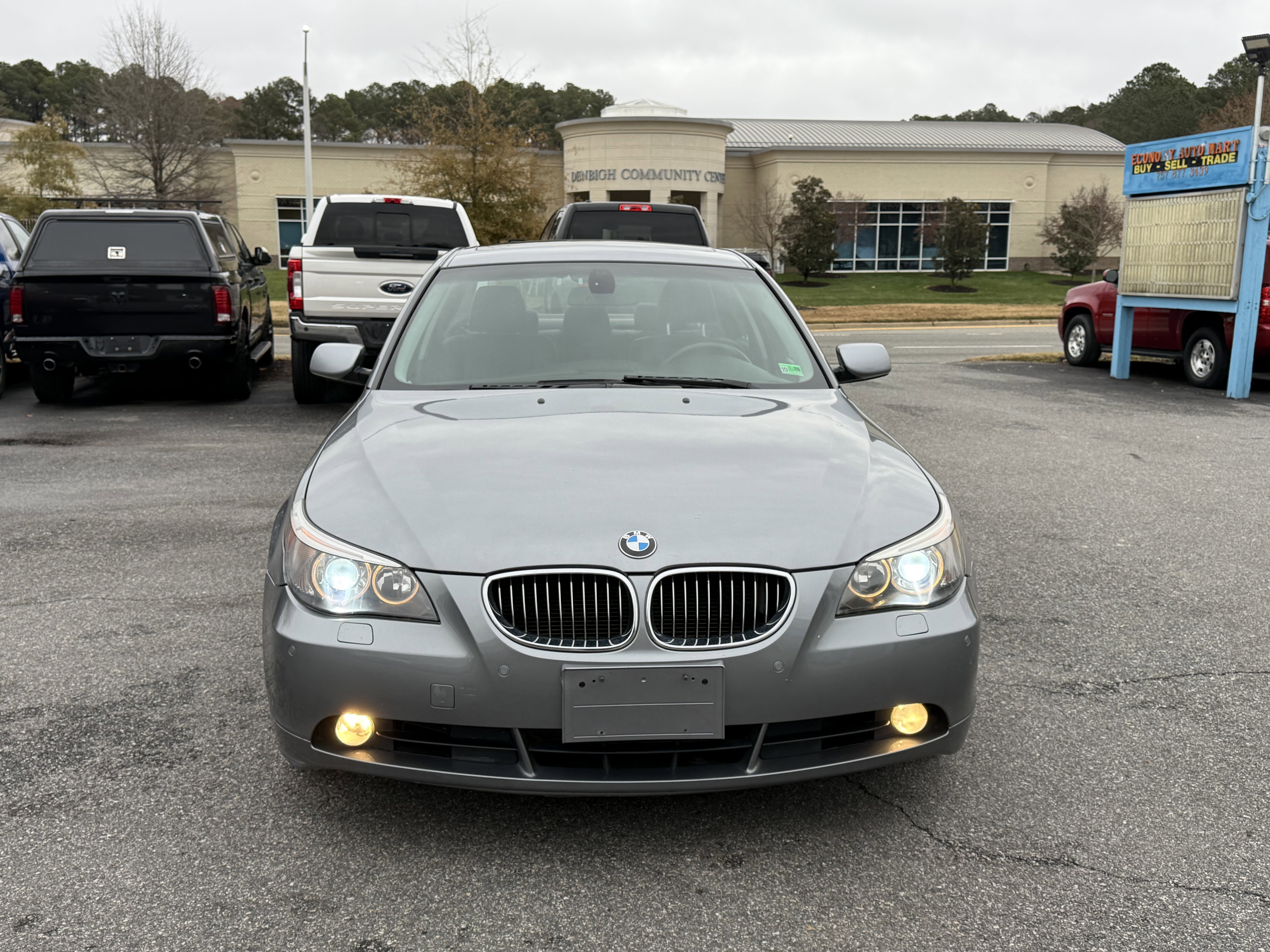 Used 2004 BMW 545i Sedan image 3
