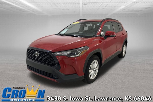 Used 2023 Toyota Corolla Cross LE w/ Moonroof Package AWD/4WD image 1