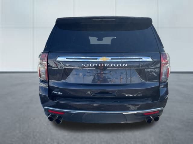 Used 2023 Chevrolet Suburban Premier image 3
