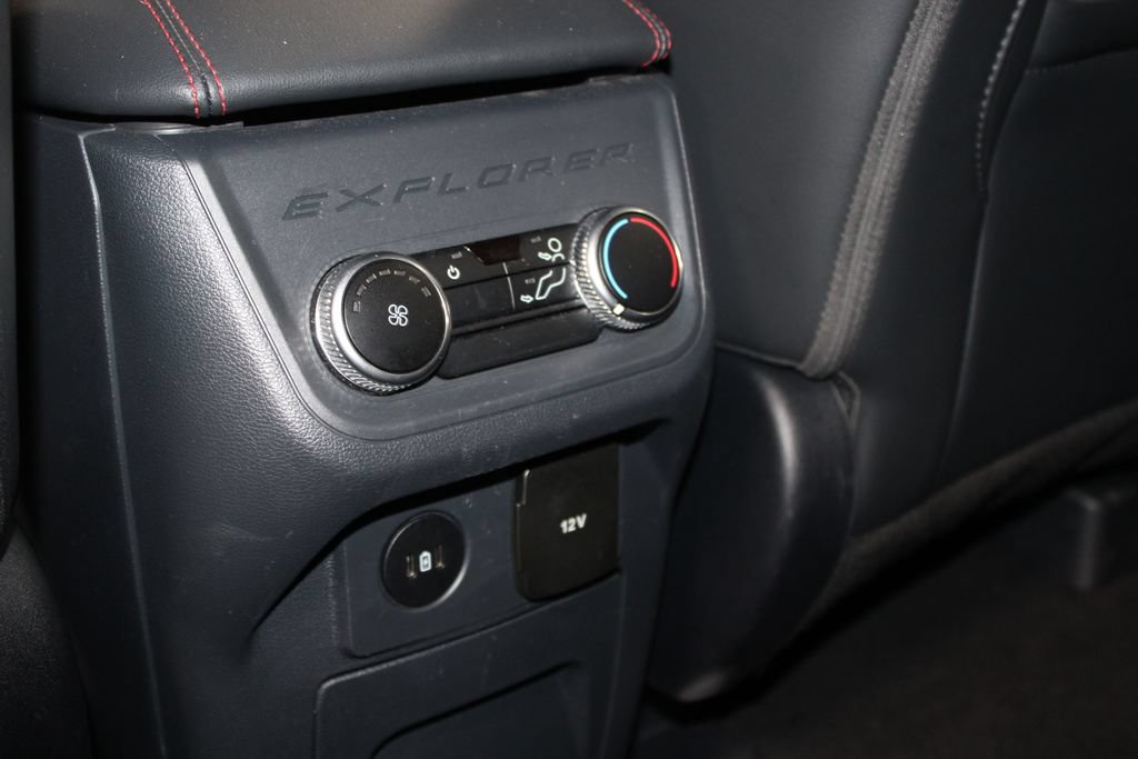 Used 2025 Ford Explorer ST-Line AWD/4WD image 56