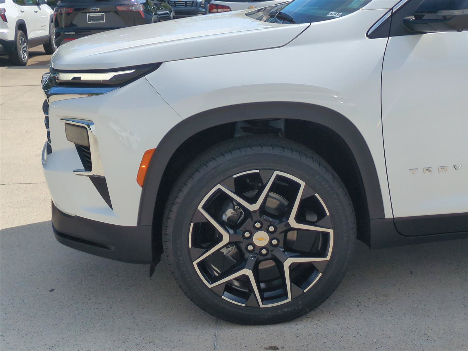 New 2026 Chevrolet Traverse LT w/ Driver Confidence Package FWD image 10