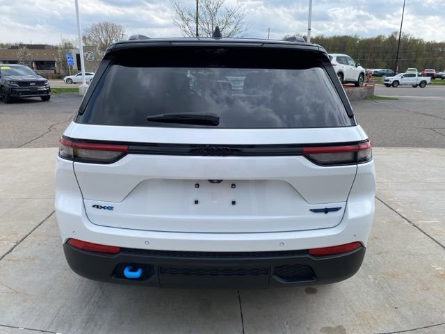 Used 2022 Jeep Grand Cherokee Trailhawk w/ Luxury Tech Group III AWD/4WD image 4