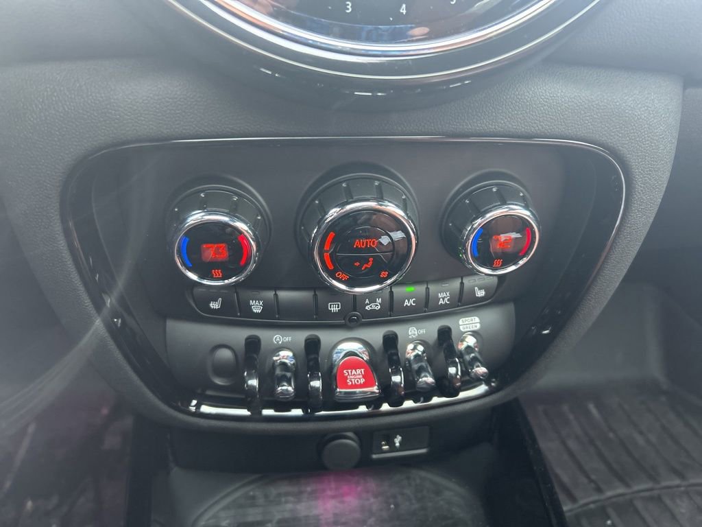 Used 2024 MINI Cooper Clubman S w/ Signature Upholstery Package image 17