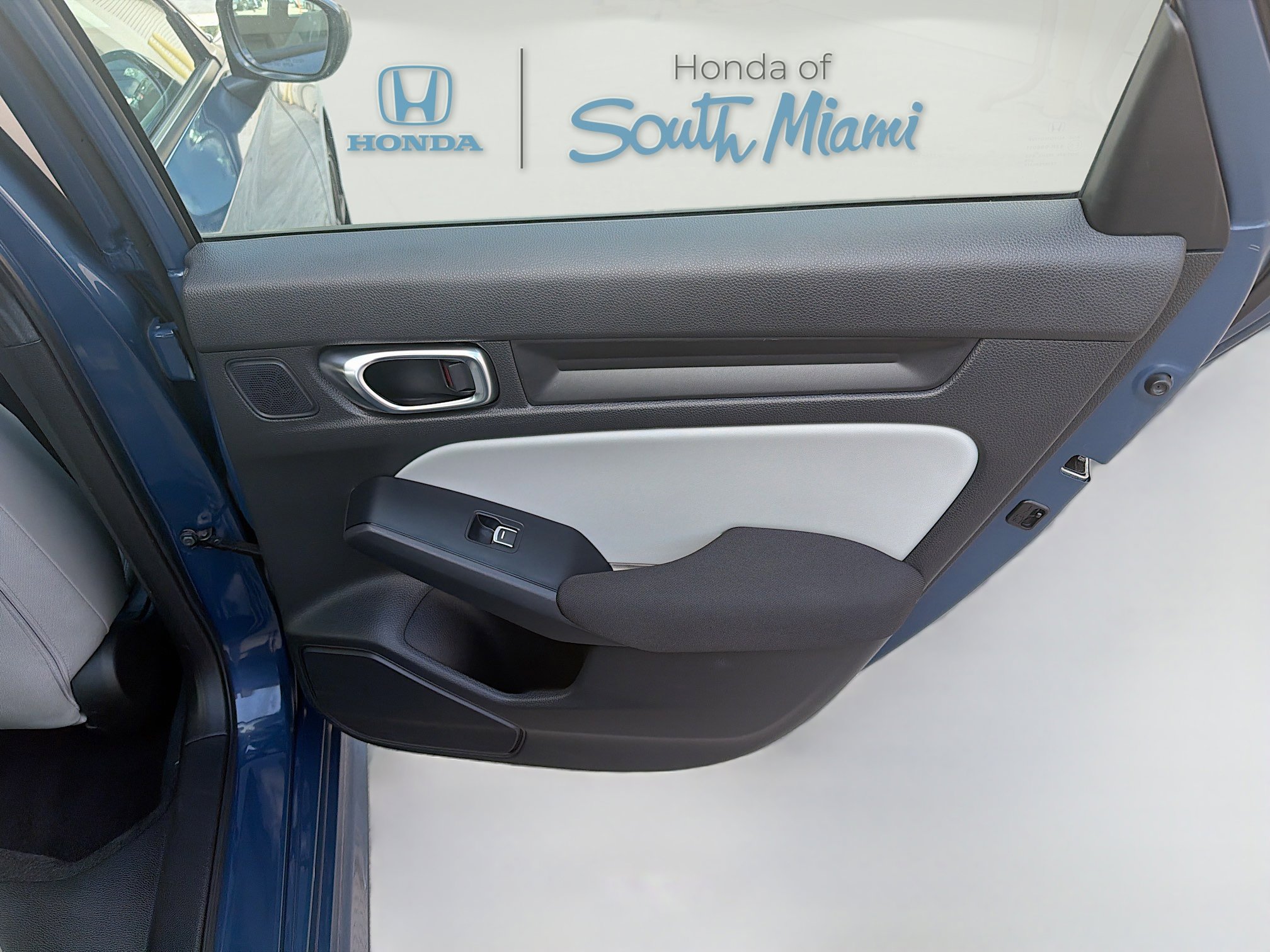 Used 2025 Honda Civic Sport image 29