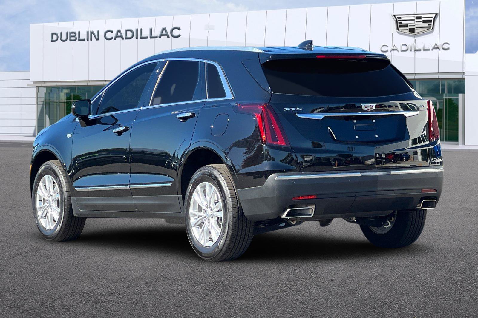 Used 2026 Cadillac XT5 Luxury FWD image 6