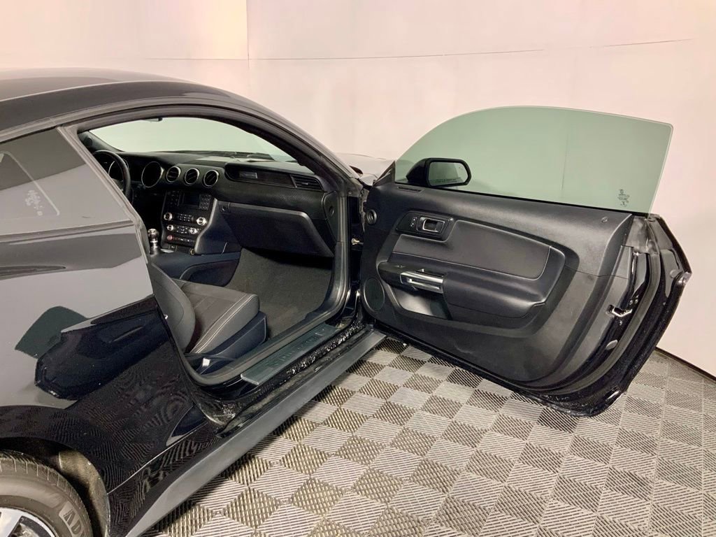 Used 2021 Ford Mustang Coupe image 26