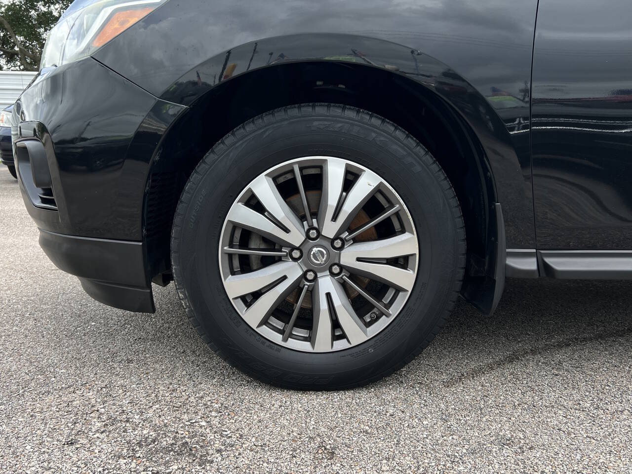 Used 2017 Nissan Pathfinder S FWD image 27