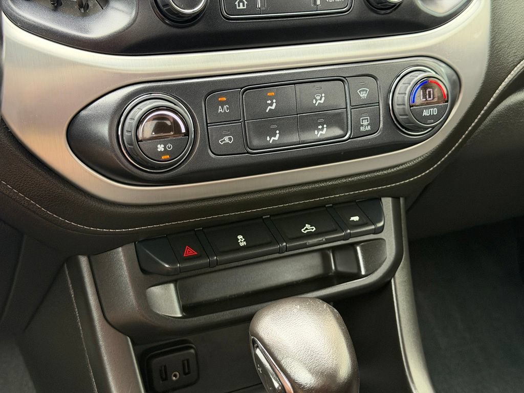 Used 2022 GMC Canyon Elevation w/ Trailering Package AWD/4WD image 13