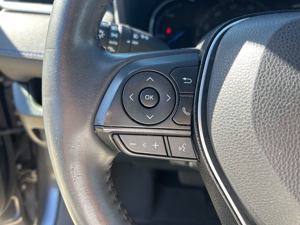 Used 2020 Toyota RAV4 XSE w/ XSE Grade Weather Package AWD/4WD image 18