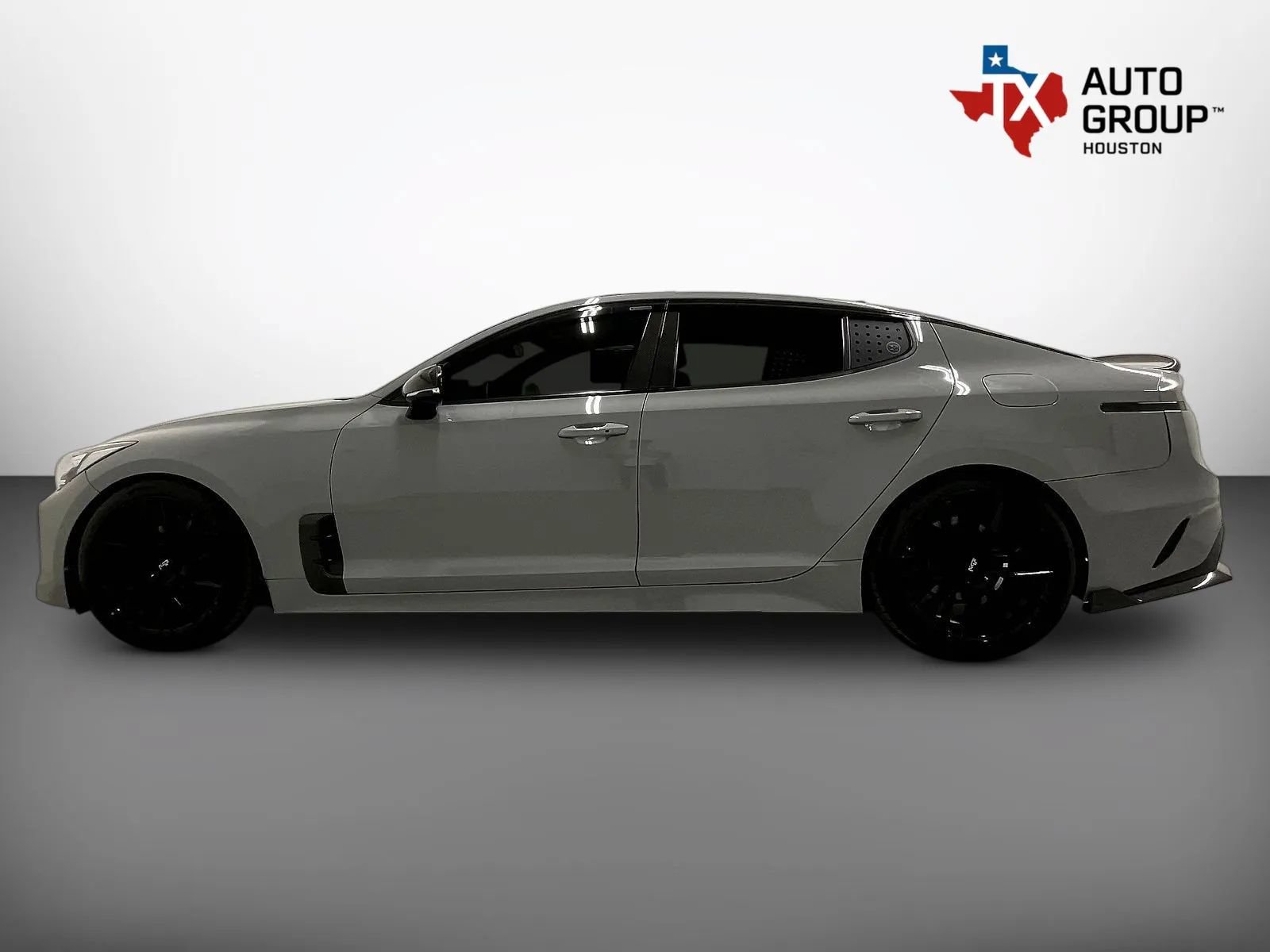 Used 2021 Kia Stinger GT-Line w/ Sun & Sound Package AWD/4WD image 9