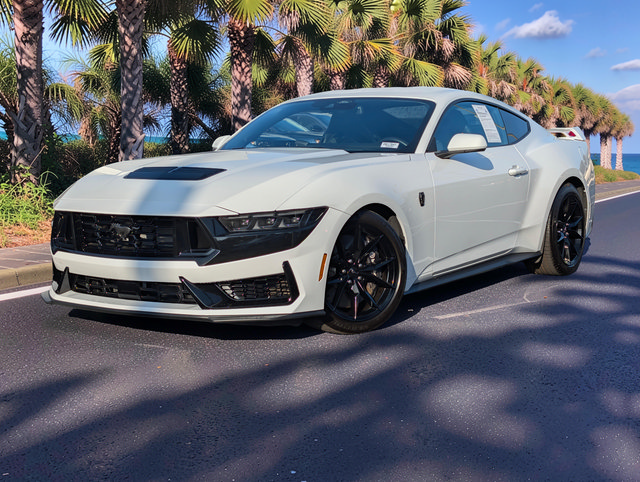 Used 2025 Ford Mustang Dark Horse RWD image 3
