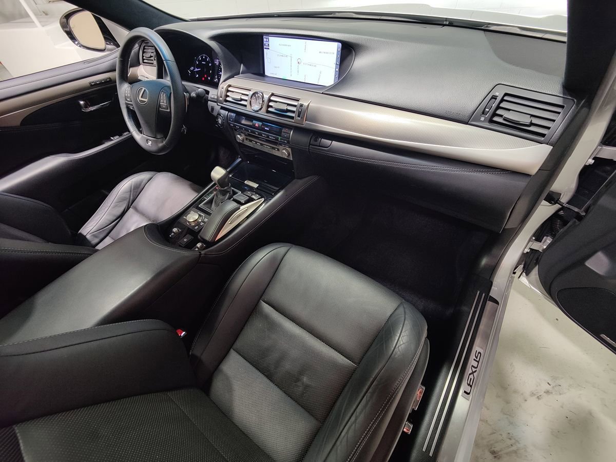 Used 2016 Lexus LS 460 AWD image 13