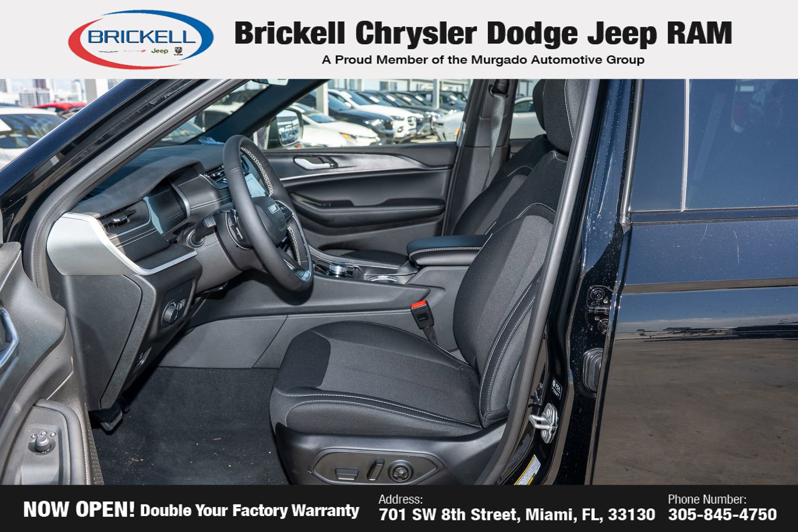 New 2025 Jeep Grand Cherokee Laredo w/ Luxury Tech Group I image 16