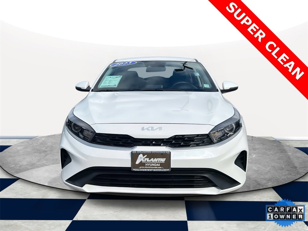 Used 2023 Kia Forte LXS w/ LXS Technology Package image 2