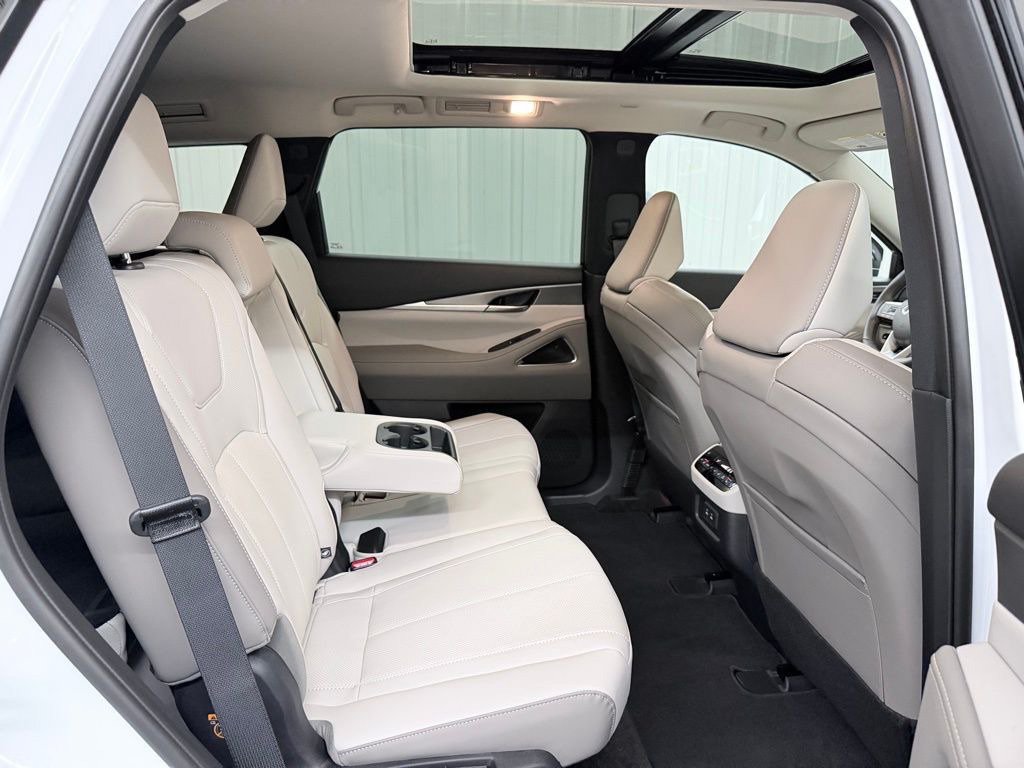 Certified 2027 INFINITI QX60 Luxe w/ Cargo Package FWD image 44