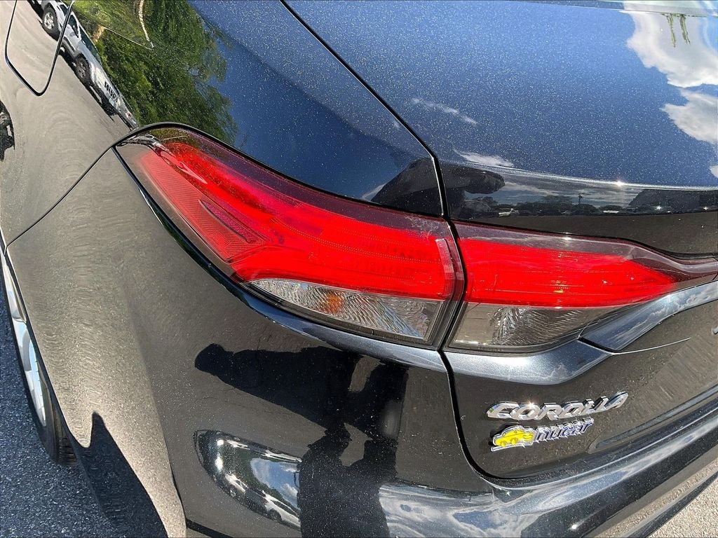 Used 2020 Toyota Corolla XLE FWD image 32