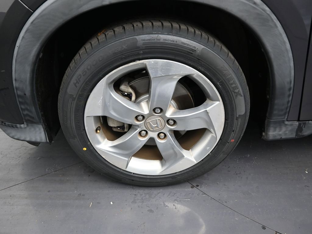 Used 2016 Honda HR-V LX image 9