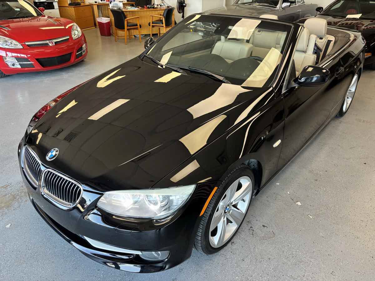 Used 2011 BMW 328i Convertible RWD image 16