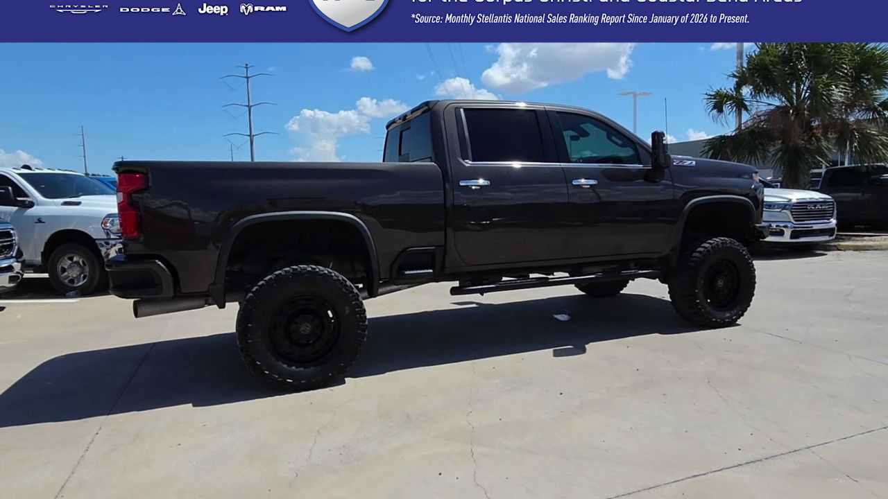 Used 2020 Chevrolet Silverado 2500 LTZ w/ LTZ Premium Package AWD/4WD image 9