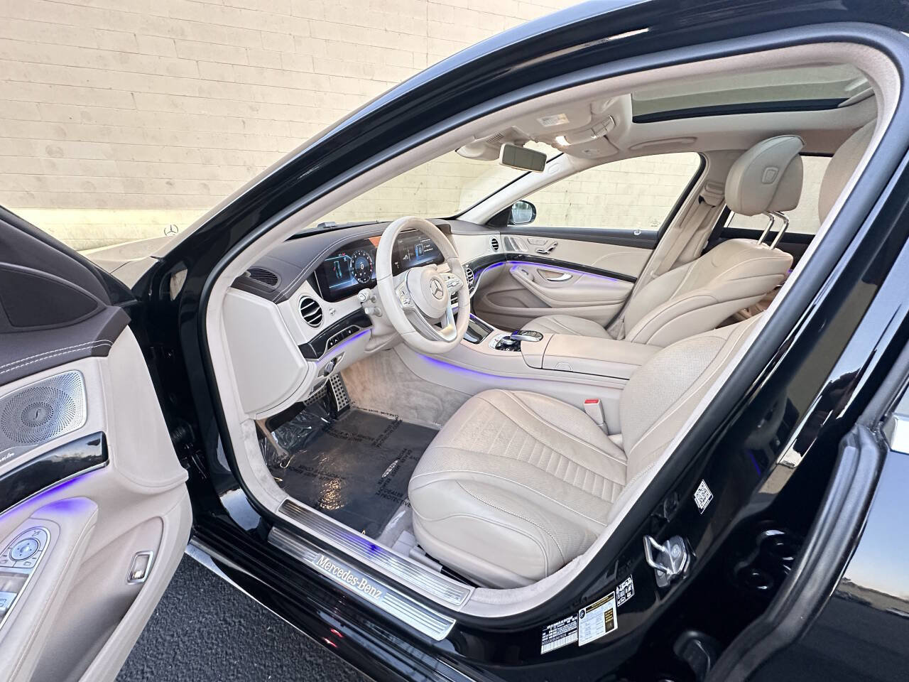 Used 2018 Mercedes-Benz S 560 Sedan image 11