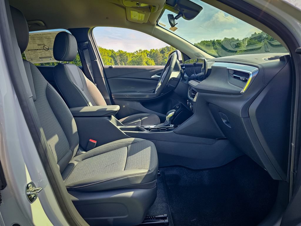 New 2026 Buick Encore GX Preferred w/ Comfort Package AWD/4WD image 37
