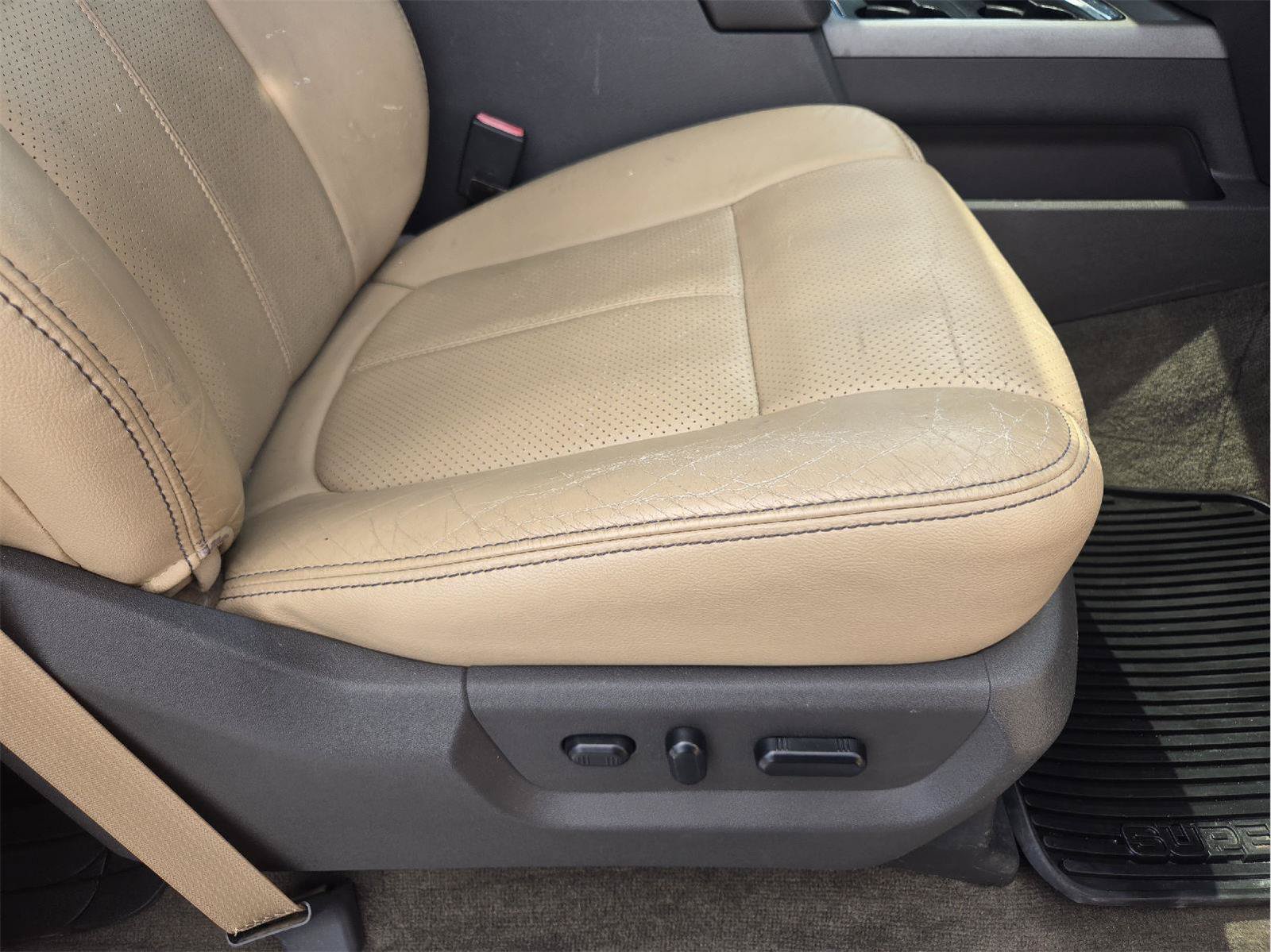 Used 2014 Ford F250 Lariat w/ Lariat Ultimate Package AWD/4WD image 23