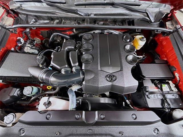 Certified 2018 Toyota 4Runner SR5 image 28