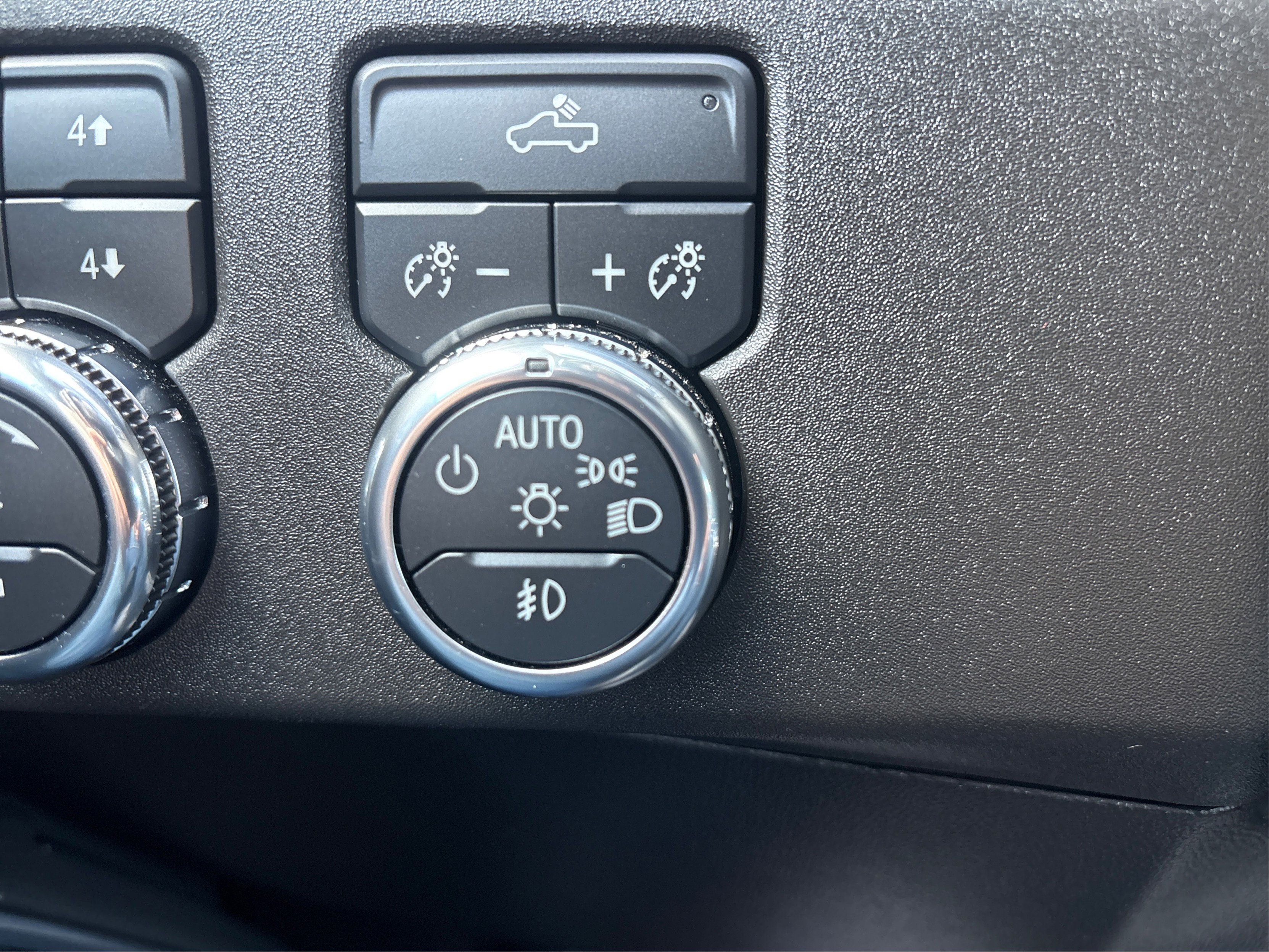 Used 2022 GMC Sierra 1500 Elevation image 15